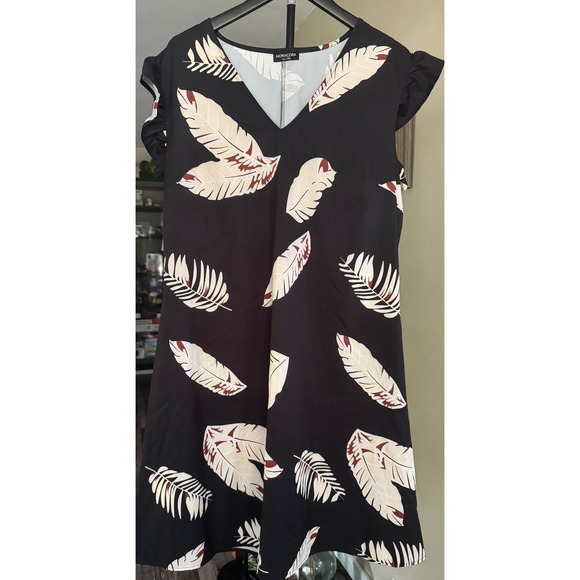 noracora Dresses & Skirts - Title: Noracora Leaf Print Ruffle Sleeve Dress XXL Black Cream MSRP $49